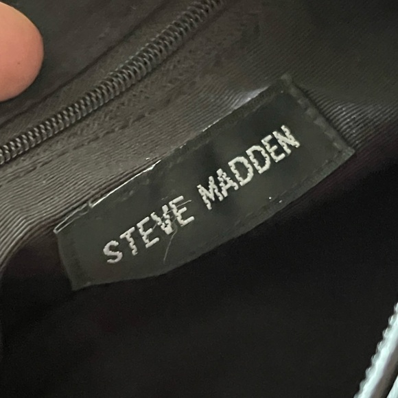 Steve Madden black leather clutch wristlet with metal accents - Picture 6 of 9